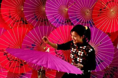 【中秋國慶】“稻夢空間"里過兩天田園慢生活 江西婺源體驗割水稻,跟著徽州人學做傘