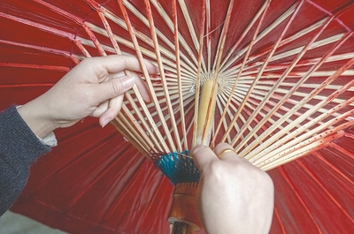 一把油紙傘 傳承百余年